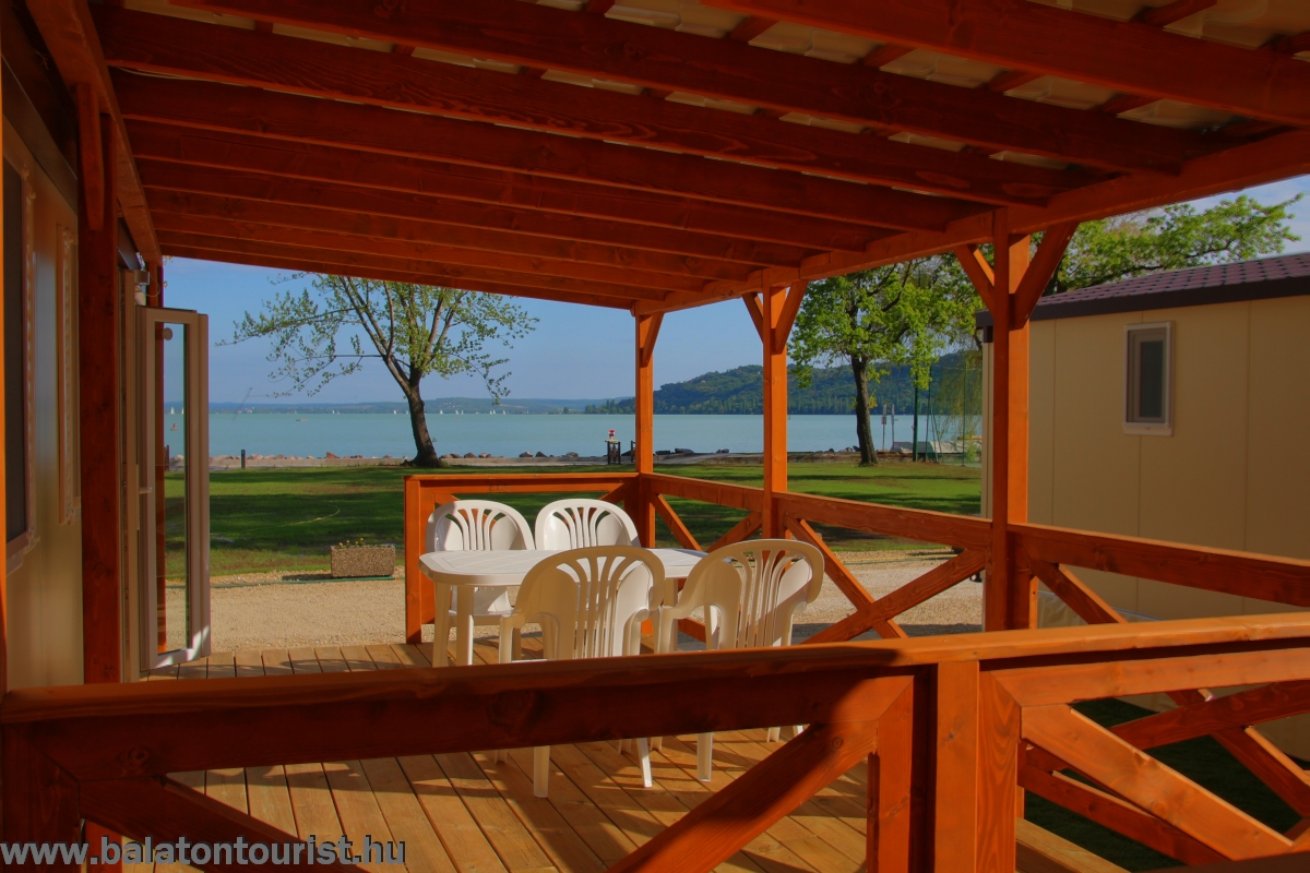 BalatontouristCamping&BungalowsFured-Balatonfured,Eurocomfortcoolmobilhaz2.jpg